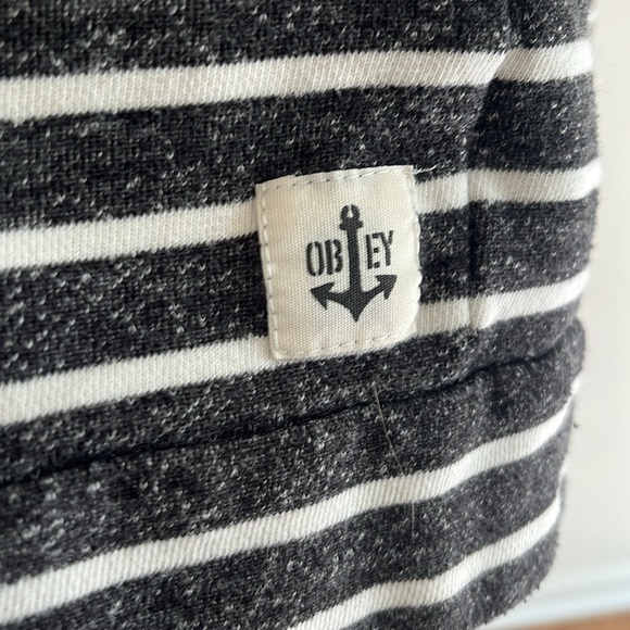 OBEY Pullover Sweatshirt Black and White Stripes Closet Staple Basic - Picture 7 of 7
